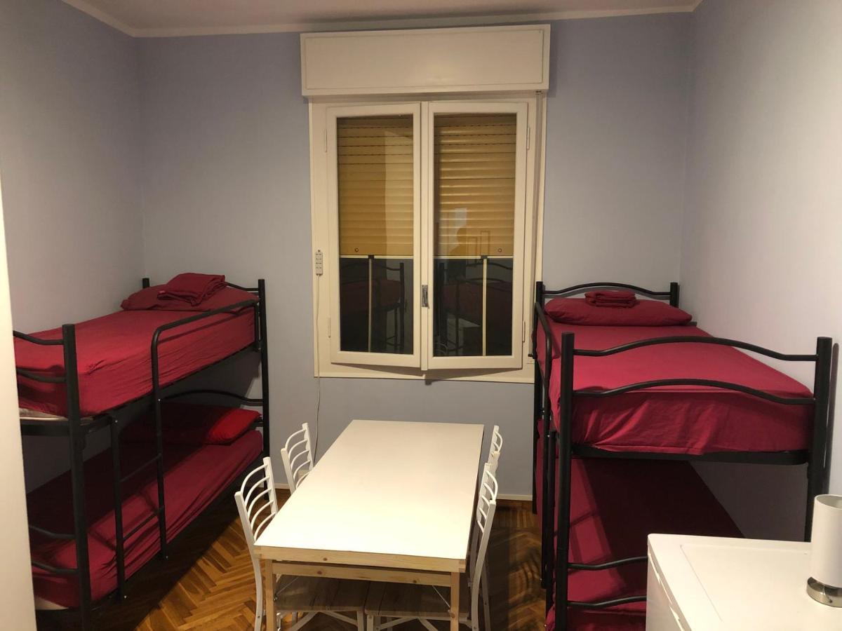 Euro House Hostel Modena Bagian luar foto
